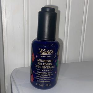 Kiehl’s Midnight Recovery Concentrate Moisturizing Face Oil